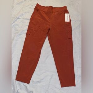 New Athleta Women’s Cargo Pants - Deep Rust